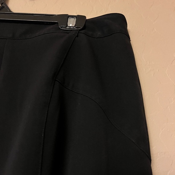 East 5th Black Skirt - Picture 6 of 14